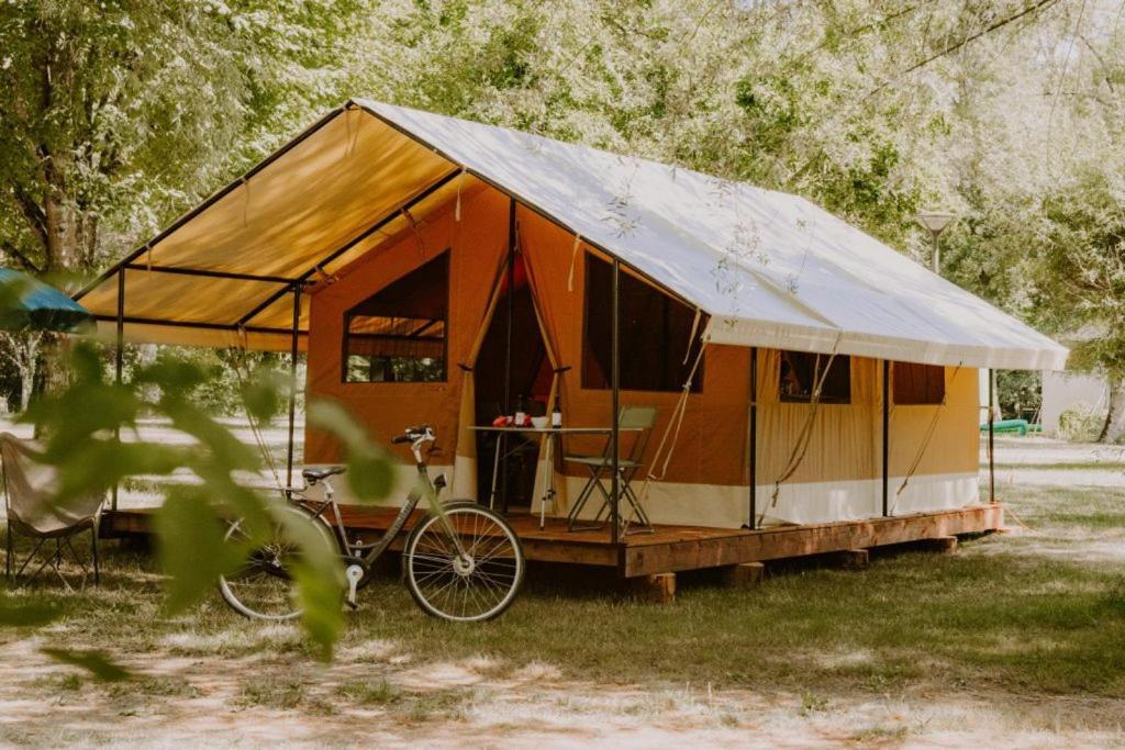 Camping Onlycamp Les Vailhes Lodève 外观 照片